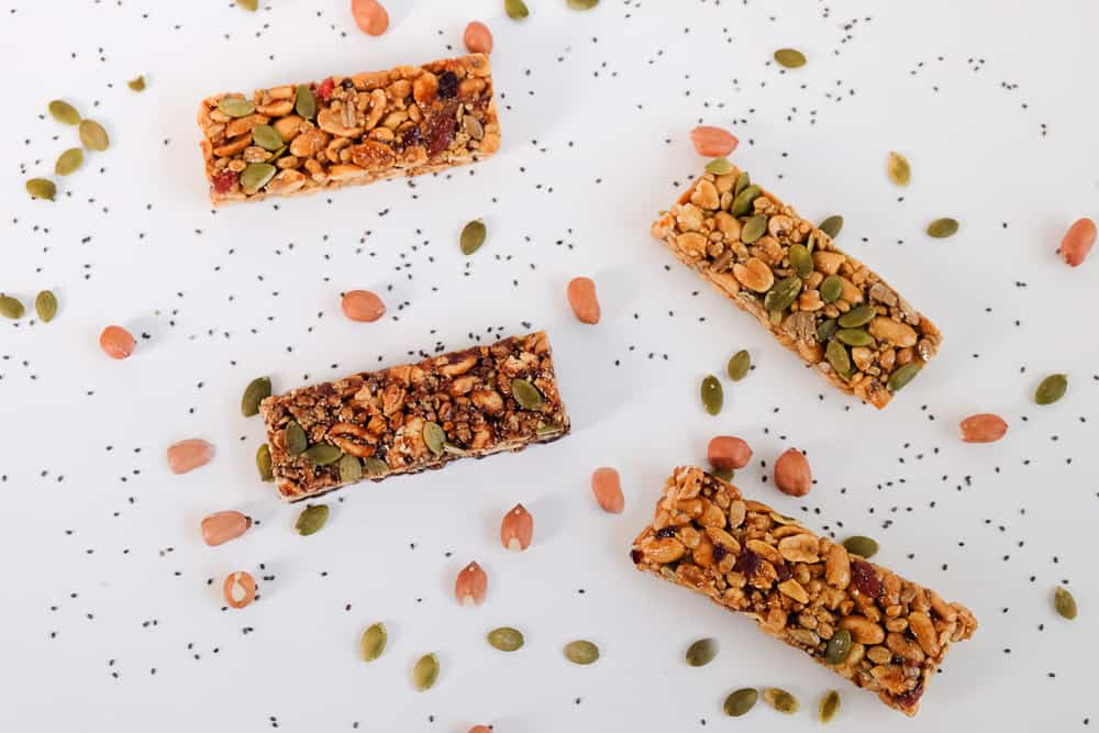 How to choose healthier snack bars - Eat Well NZ